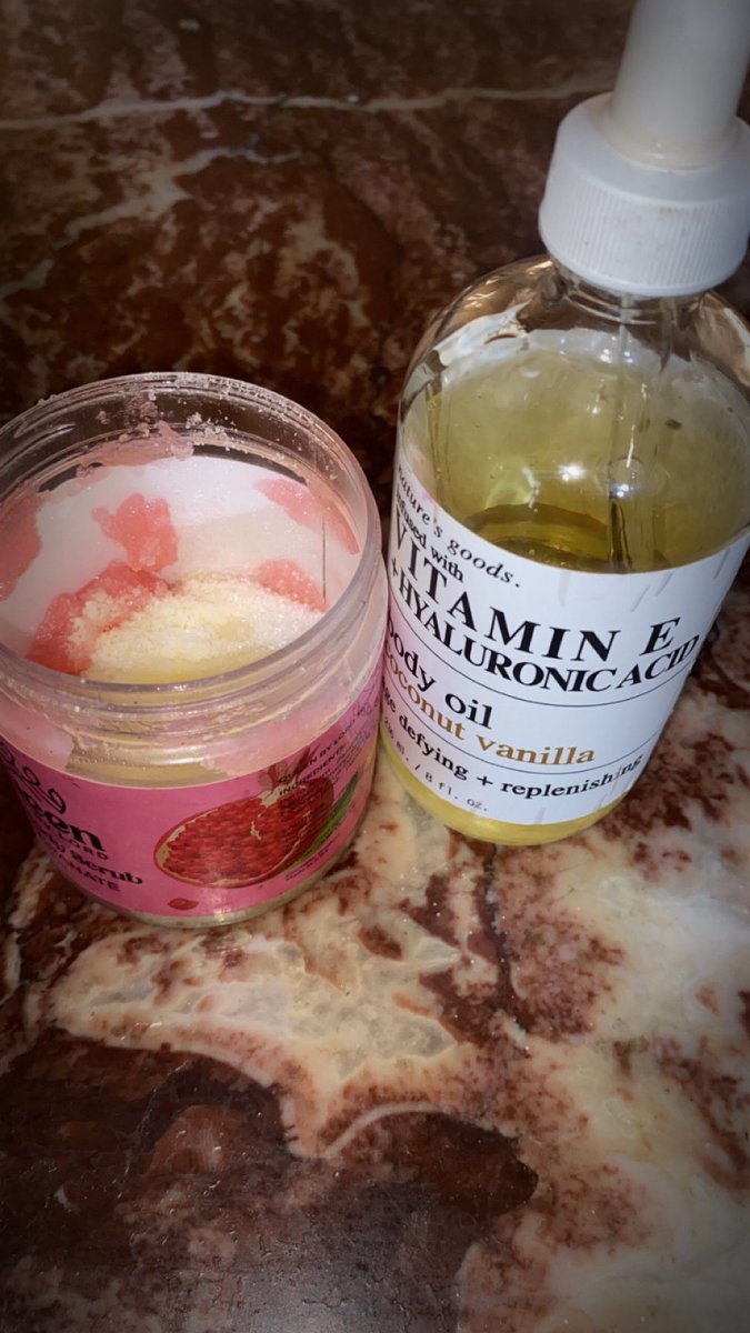 piixclly's tweet photo. Body Scrub 🙏🏻💘 https://t.co/le056n1txR