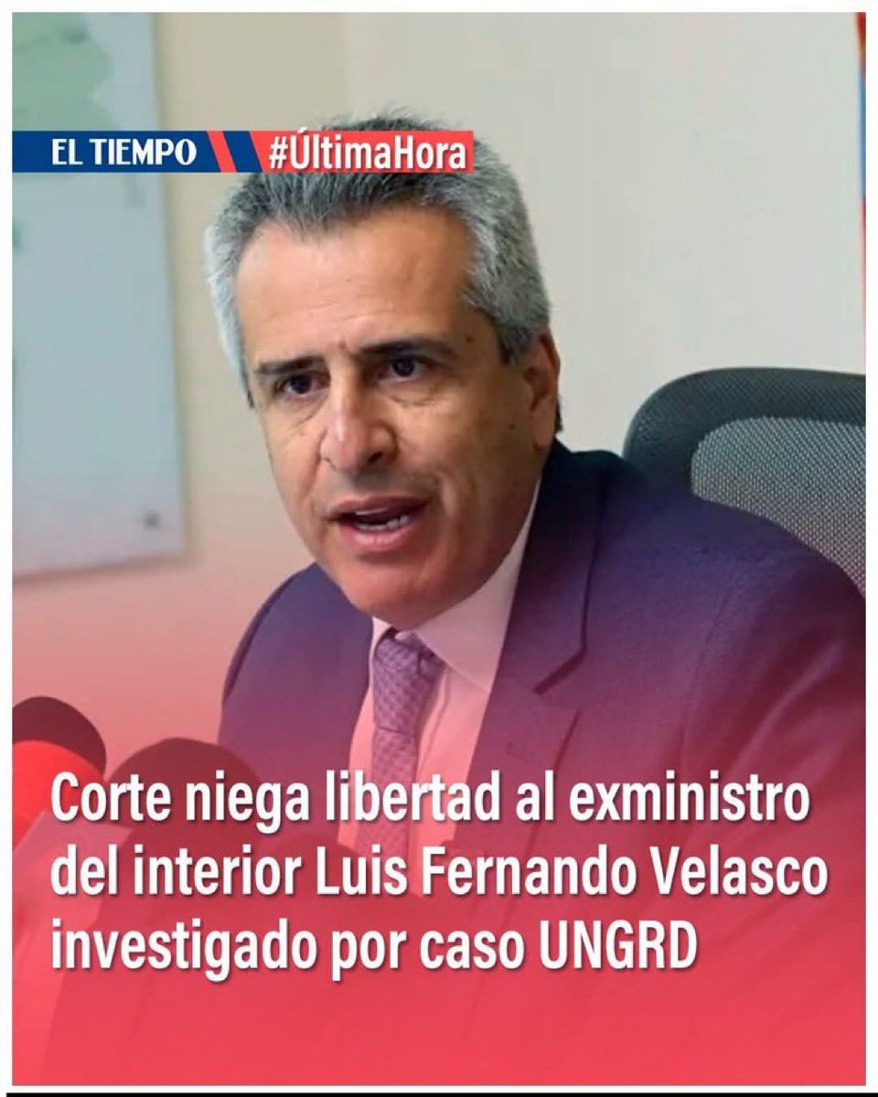 Johanitaefe's tweet photo. ¡Ay noo, no puede ser!. Él es el único que podría ayudarnos a que Petro baje el precio de la gasolina. 🤭

¡Ay, VelASCO, Velasquín. 

🍿🧃🎄💥🎄🍿 https://t.co/k8qzCqFtWW