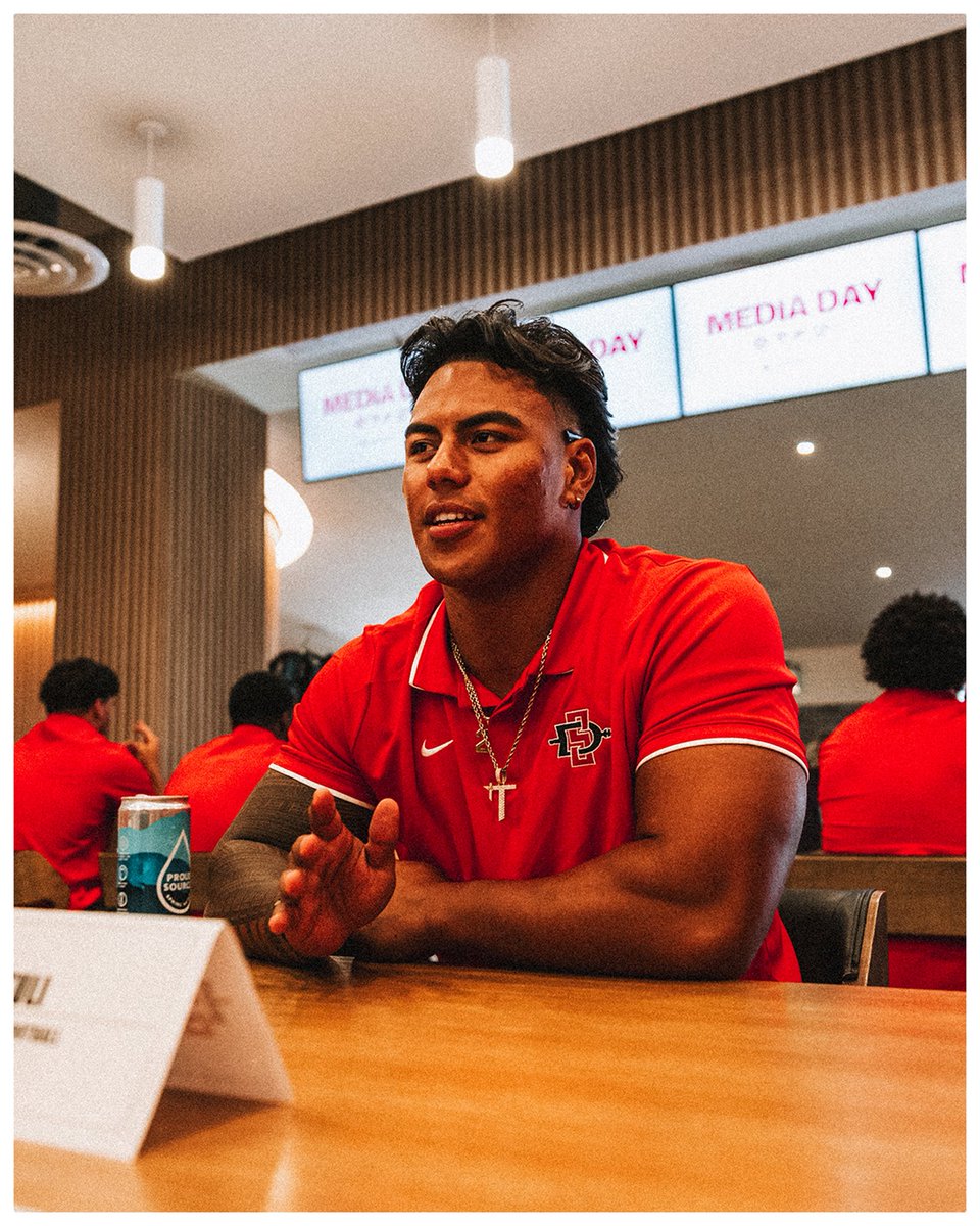 AztecFB's tweet photo. Nothing Better Than Talking Aztec Football 🏈

#AztecFAST 🍢 x #BeTheA1pha 🐺 x #TheClimb 📈 https://t.co/o0am8tFsDX
