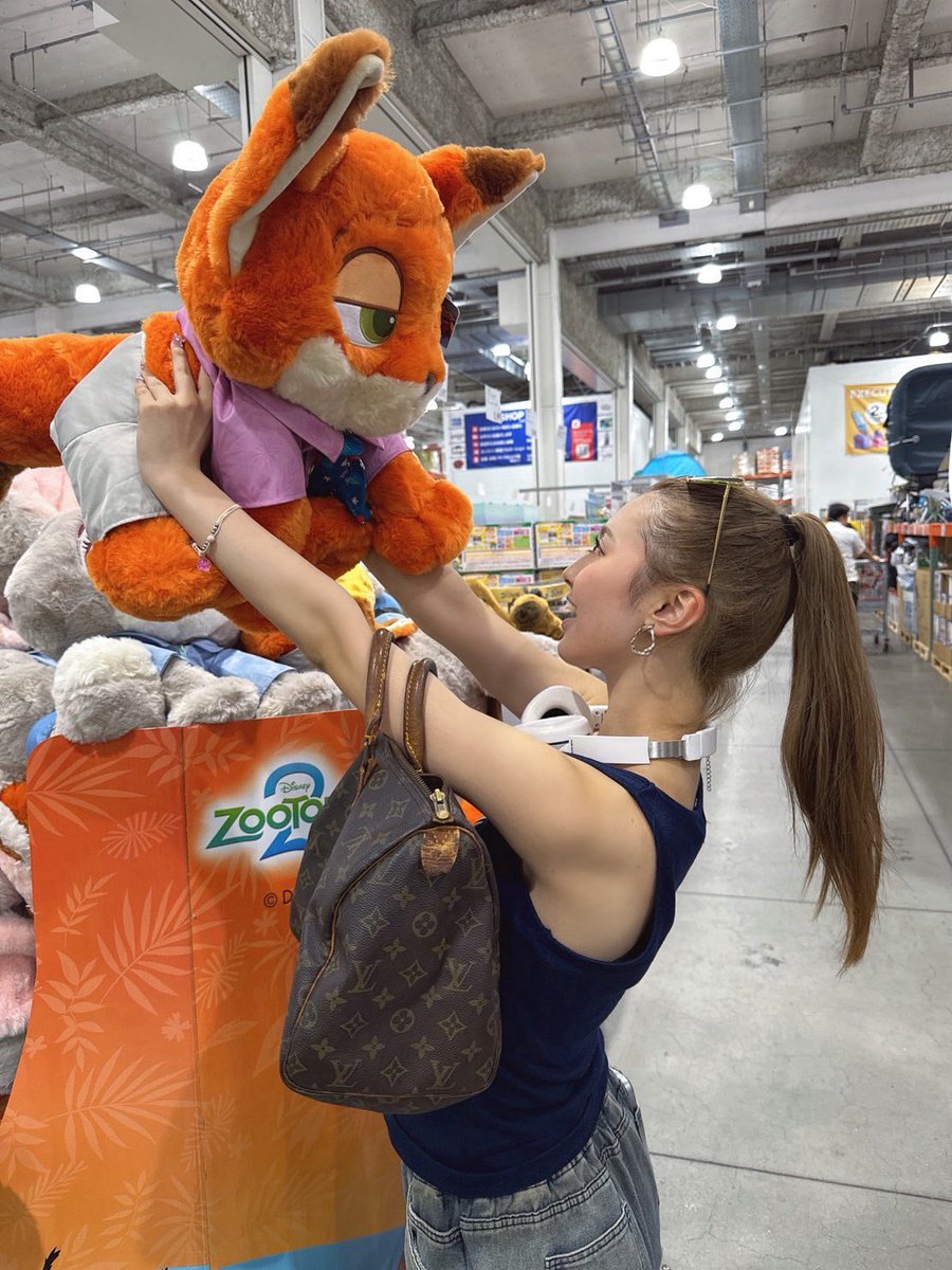 NEOBREAK_KYOKA's tweet photo. 🦊🥕🧡 https://t.co/8Uw7T6Kp7f