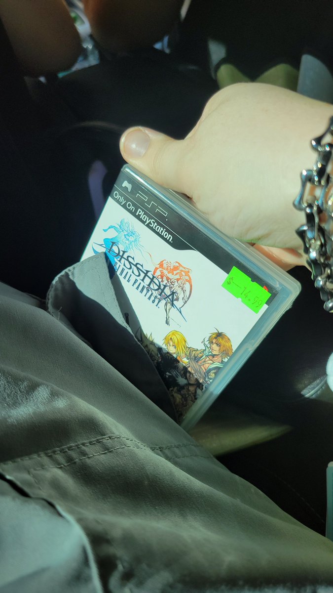 SuperButterBuns's tweet photo. Yeah I always got the goods on me https://t.co/BpfYm7a91g