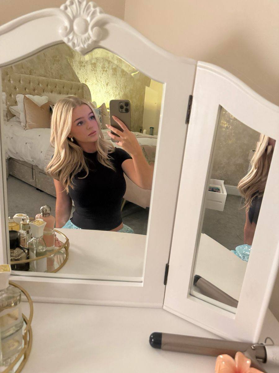 Alicee tweet media