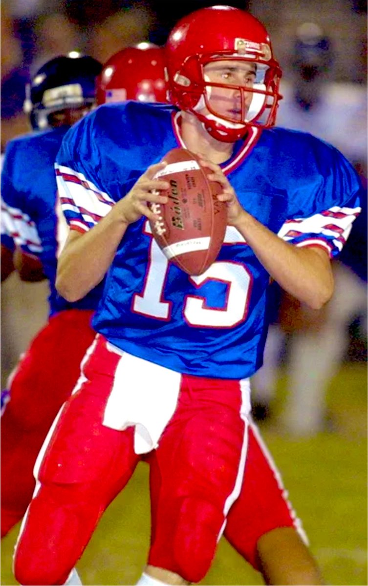 KevinMcCabe987's tweet photo. Homecoming King @MVToro_Football Former Toro legendary QB @mxrd15 returns to his roots as an assistant, not before joining the Dean tomorrow on the Kevin McCabe show @AZSportsSat987 https://t.co/c9kEBBQzwC