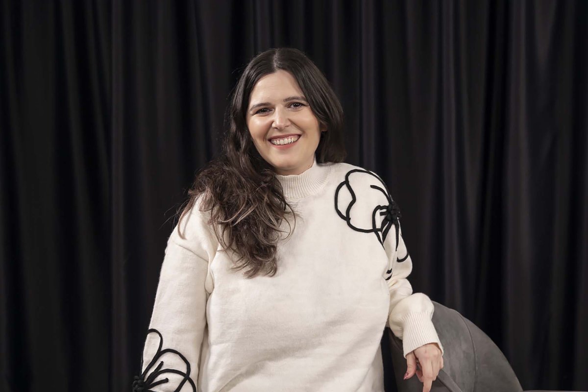 RealTimeRating's tweet photo. Caro Trippar anunció en su canal de YouTube que tiene cáncer de mama. https://t.co/H0B8TFMTKc