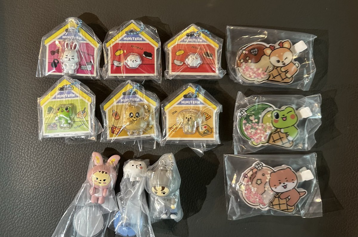 _coco1olivetree's tweet photo. SEVENTEEN セブチ MINITEEN ミニティーン アイス  popupガチャ交換

譲】画像1 
エスクプス、ジョンハン、ジョシュア、ウジ、ディエイト、ミンギュ、ドギョム、バーノン

求】画像2⭕️
グミ　　→ 🍊＞＞🦖🐱
つまつな→ 🦊>🍊＞＞🐶🦖
ヘアピン→🍒🍕🍊

纏めての方優先させていただきます🙇‍♀️
郵送交換 https://t.co/VJoy5KOevd