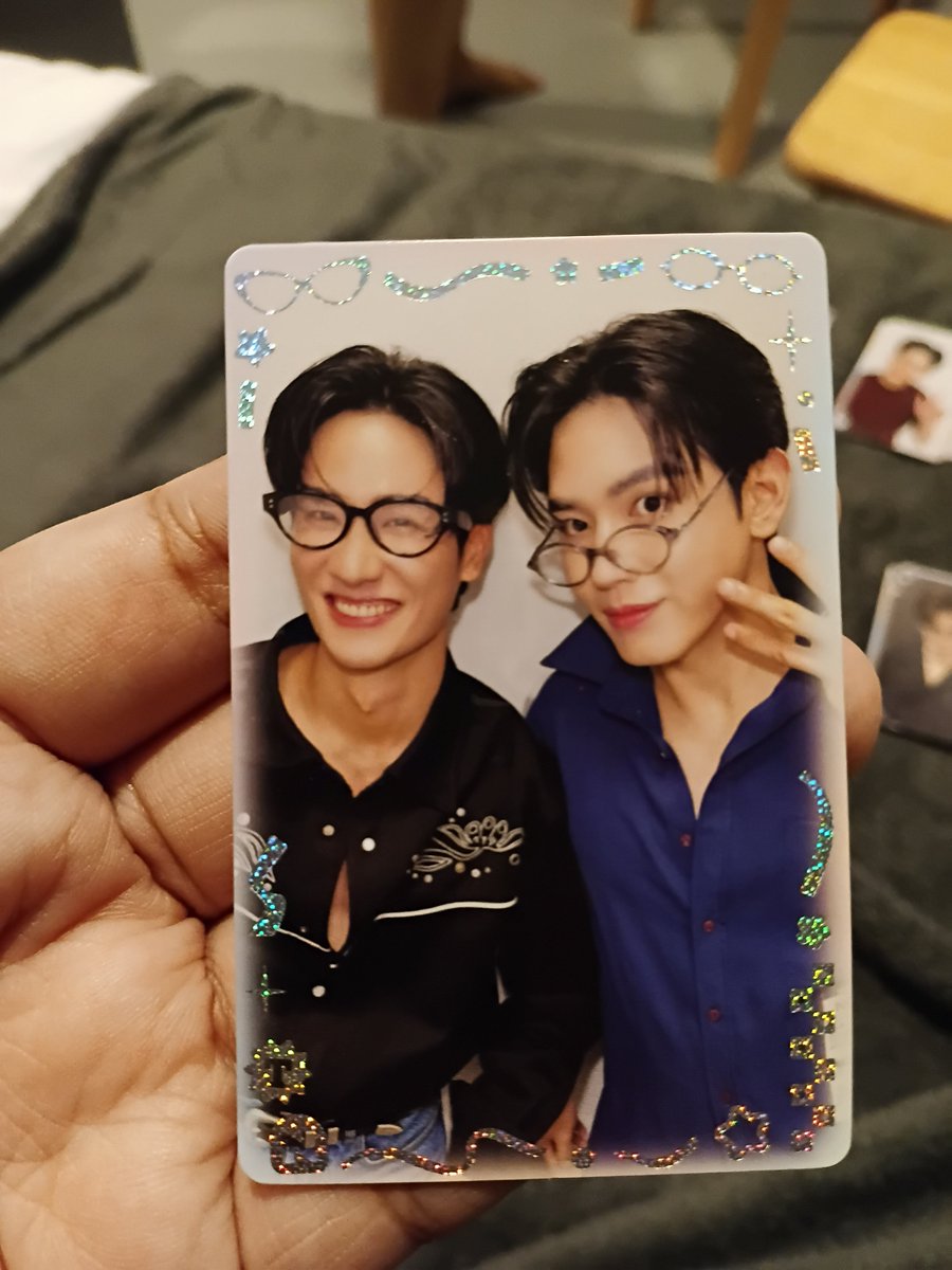 ha96690's tweet photo. ใบละ1200 
#ตลาดนัดgmmtv #ตลาดนัดเตนิว https://t.co/Sui4ZSrKL6