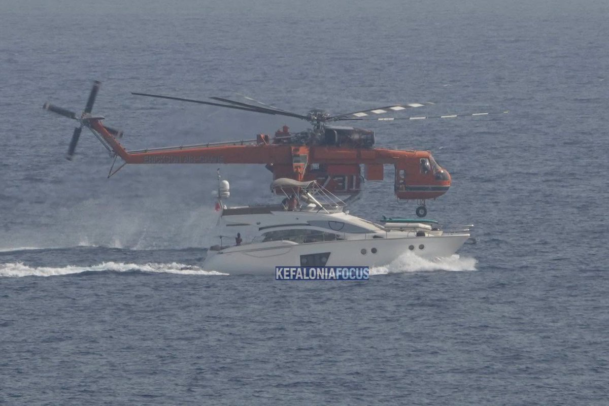 papakia_mantola's tweet photo. Νόμιμή προσπέραση από αριστερά από το #N154AC
Θα τα είδαν όλα στο κότερο! https://t.co/dQjr8kwH9b
