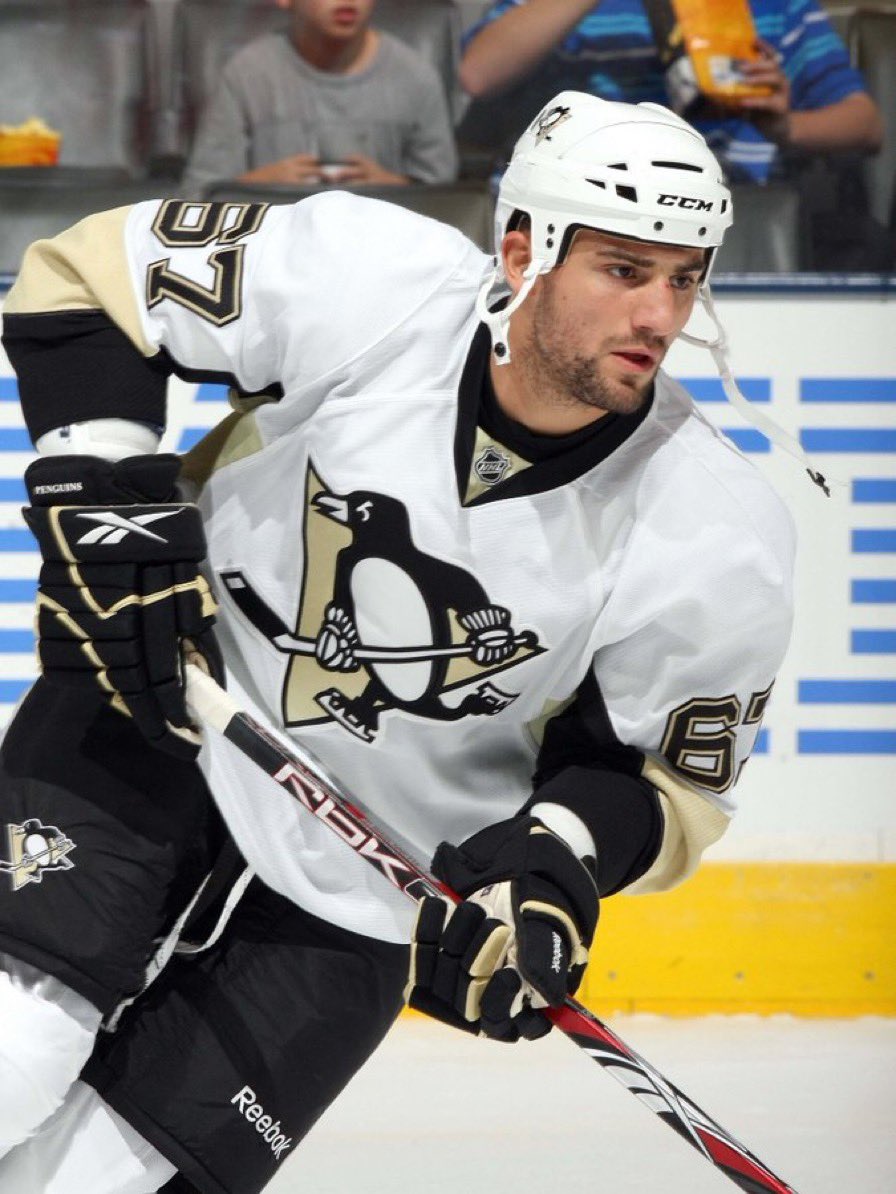 spittinchiclets's tweet photo. 67 days until the NHL season https://t.co/jSXTxu78jh