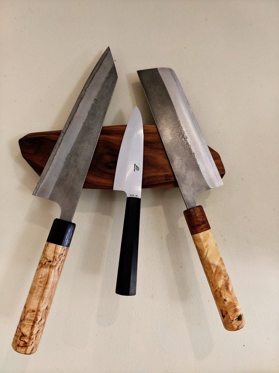 Klopps_Mug's tweet photo. New knife in the house https://t.co/mc2vd8k0ZJ
