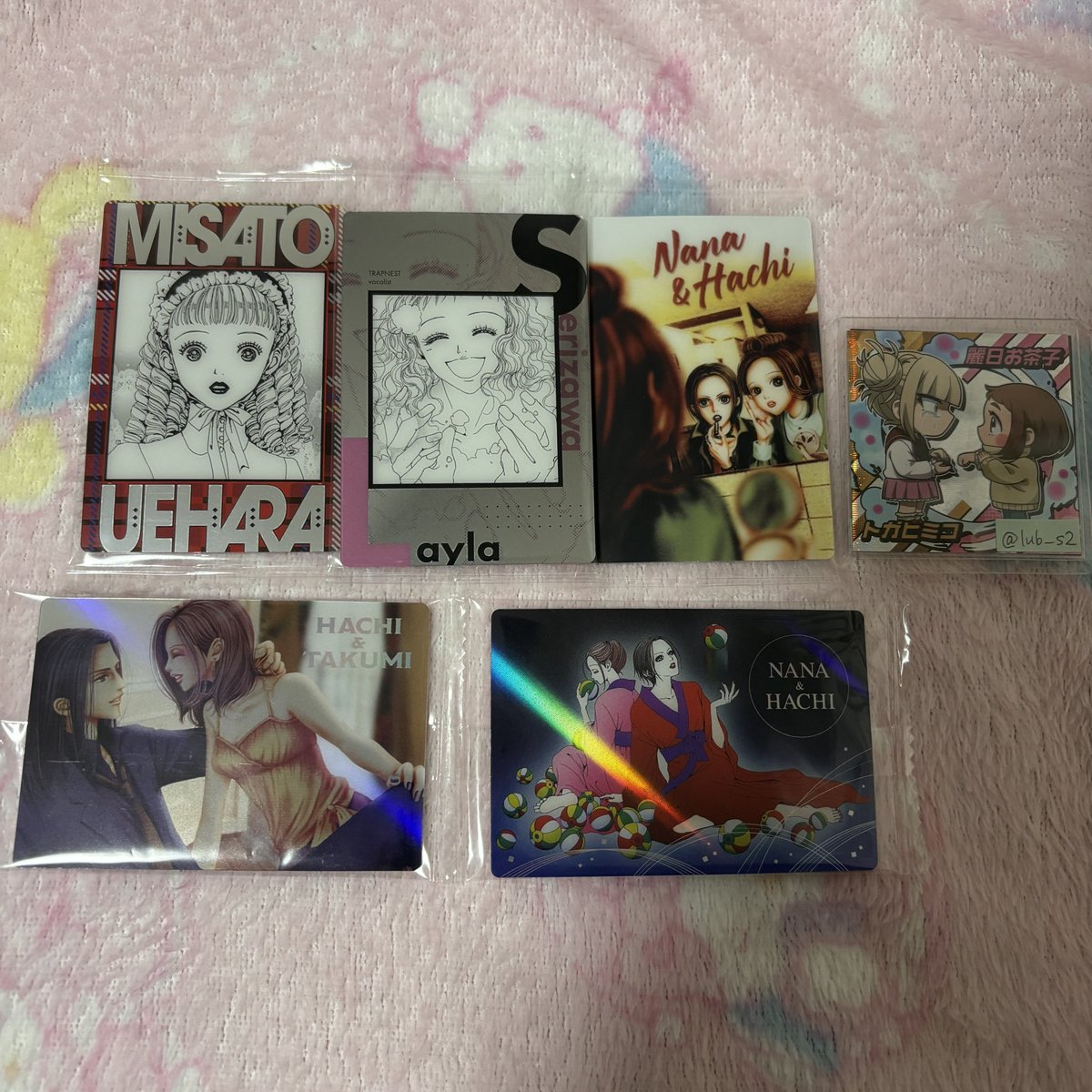 lub_s2's tweet photo. NANA ウエハース 交換

譲▶︎画像一枚目

求▶︎画像二枚目 ⭕️
郵送でのお取引
お気軽にお声掛けください🙇🏻 https://t.co/7VdkuRJDdB