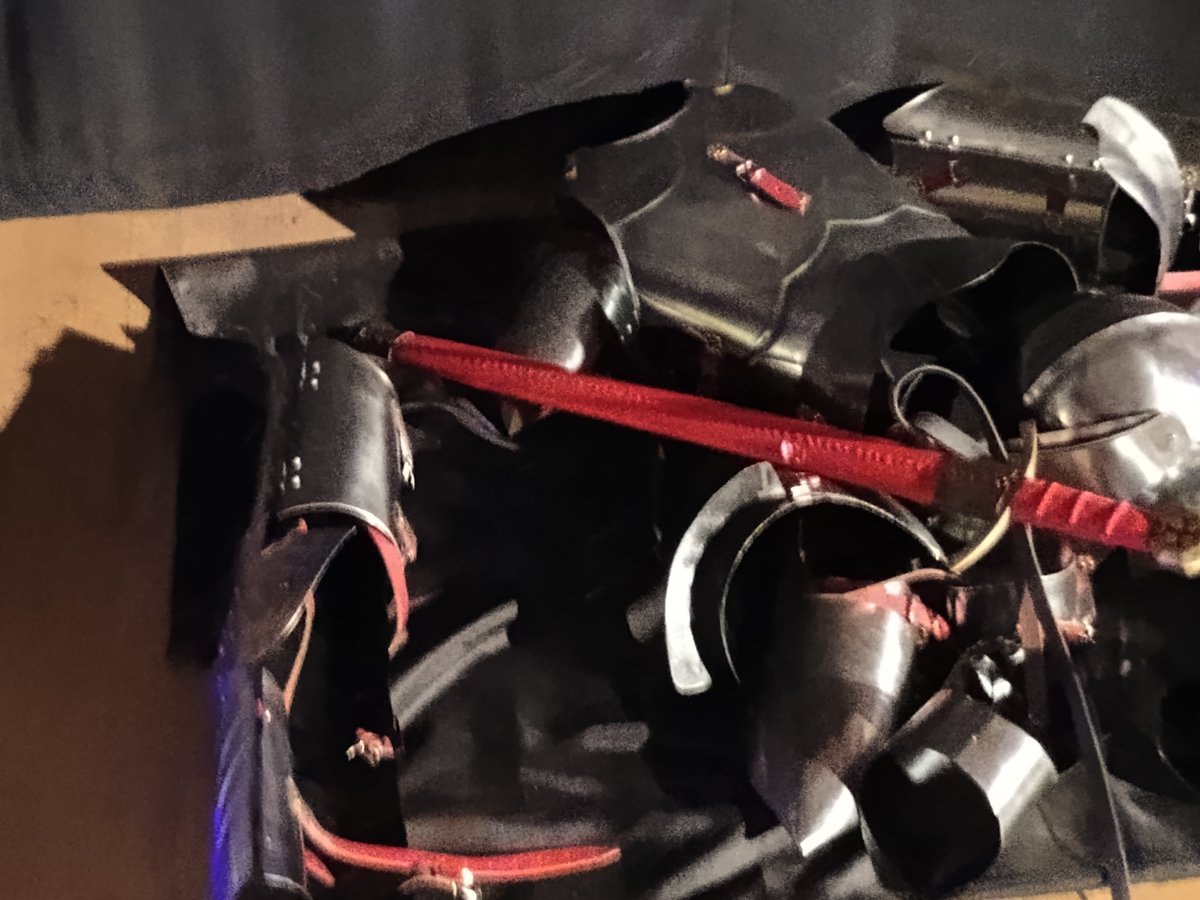 GuessRat's tweet photo. IT'S ALL SO COOL FUUU-

#DeliciousinDungeonLA https://t.co/CC9QW1W76R