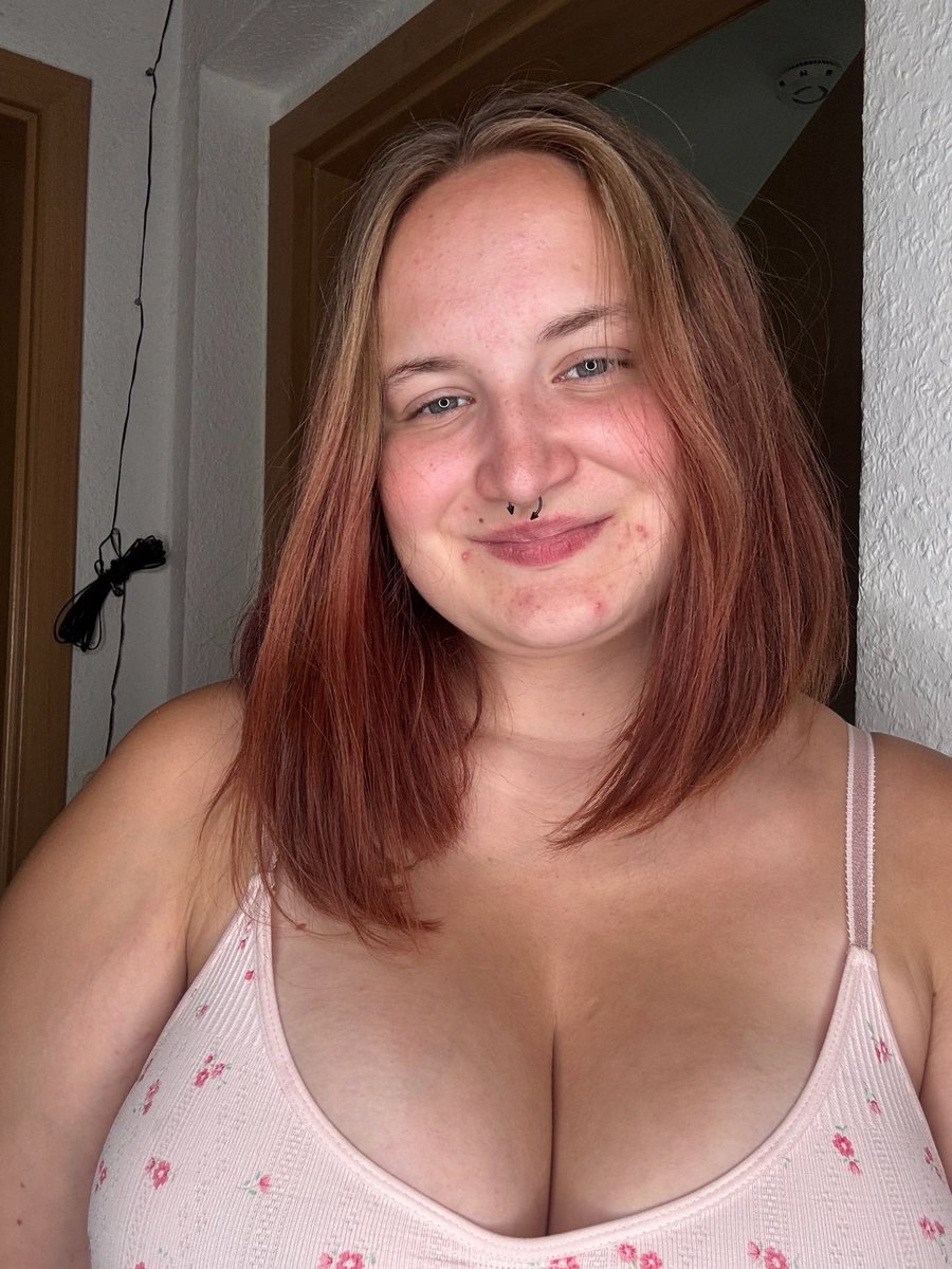 itzcuddlyromy's tweet photo. i want a relationship 🥺 age doesn’t matter, just be loyal 🫶🏻💋💋 https://t.co/C929tMGuSt
