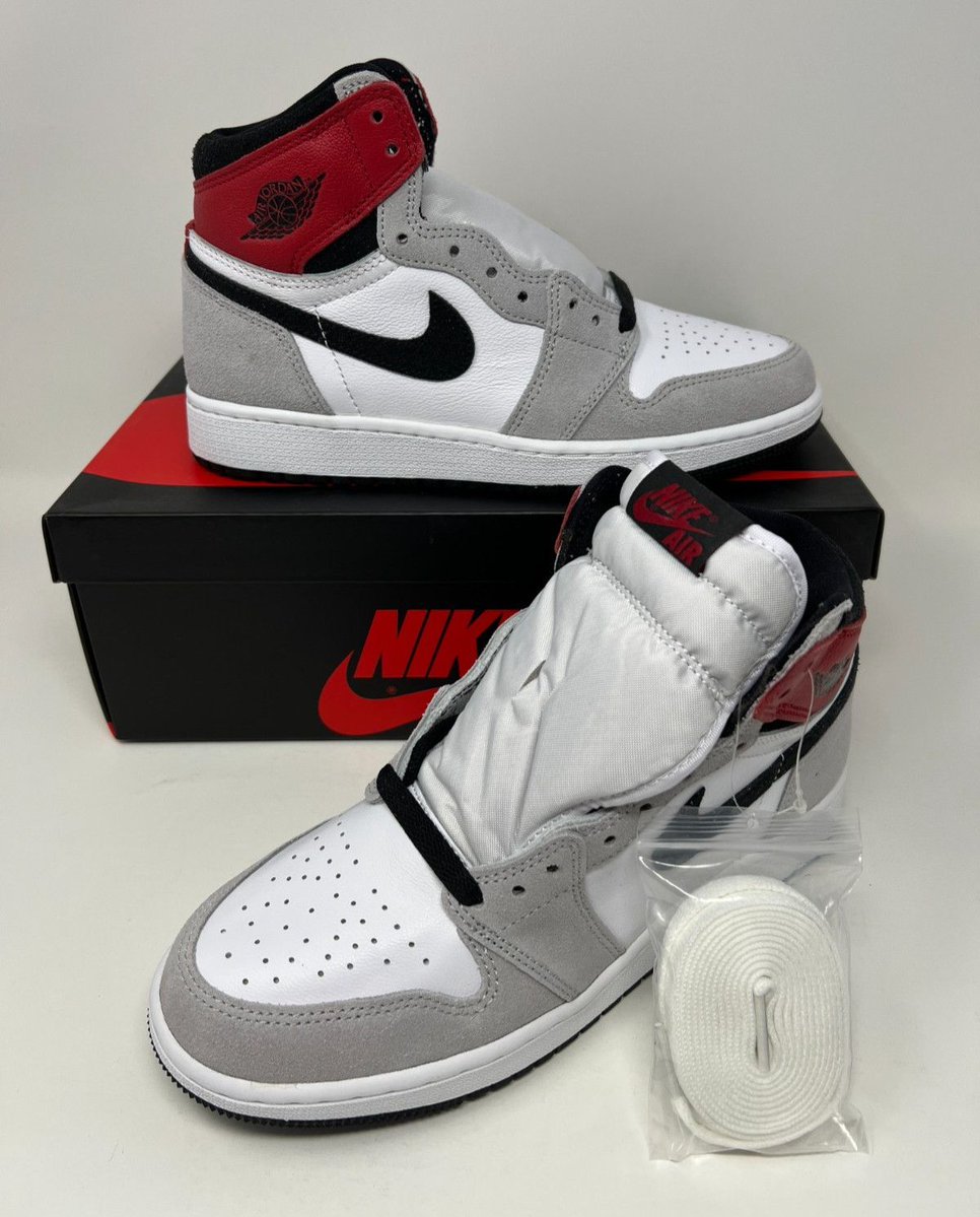 bamprofits's tweet photo. Air Jordan 1 Retro High Light Smoke Grey GS Youth Size 5Y 575441-126 https://t.co/ceJIm5ZetH https://t.co/mEBn35tAwX