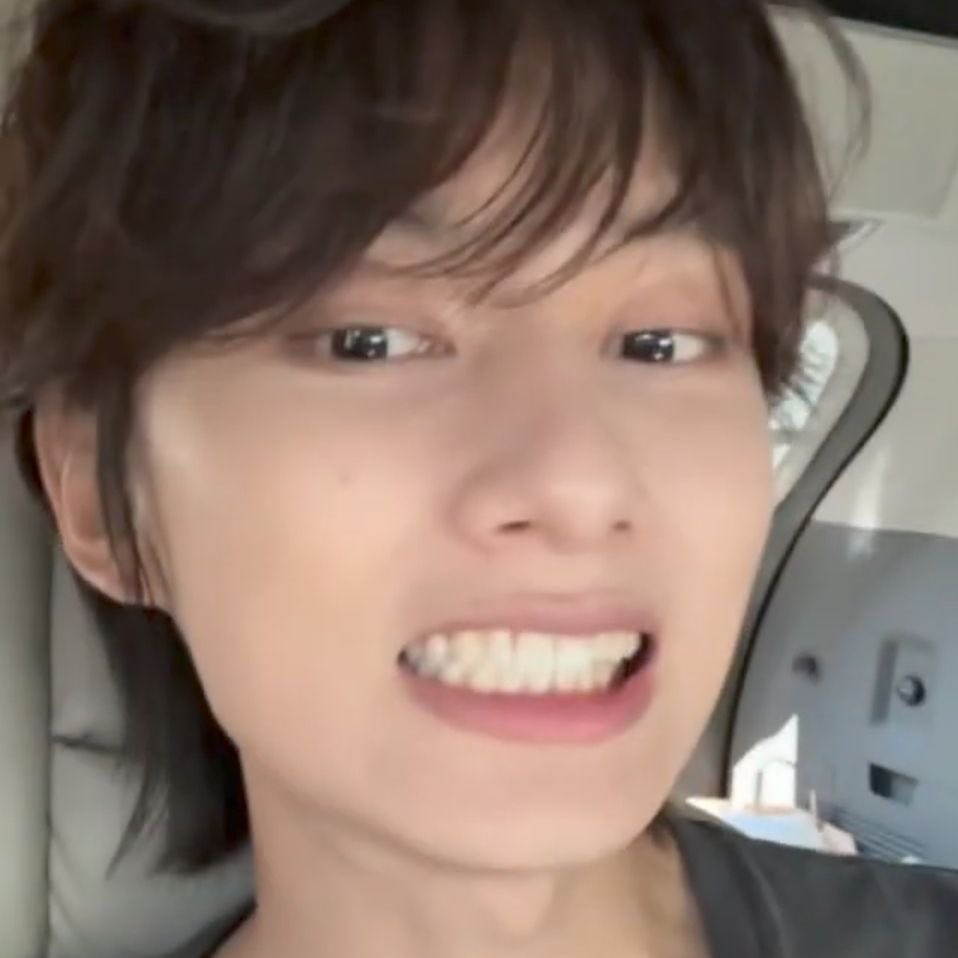 channieluuvr's tweet photo. i can’t look at this image of jun without seeing megan thee stallion https://t.co/8v5iI2Bt5T