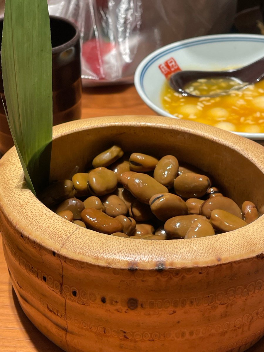 BerrymanCassie's tweet photo. [Leftover miso soup with extra tofu, a warm bowl that turns 1AM tiredness into soft smiles.  #LateNightDiner]， https://t.co/AzCsPbMy2u