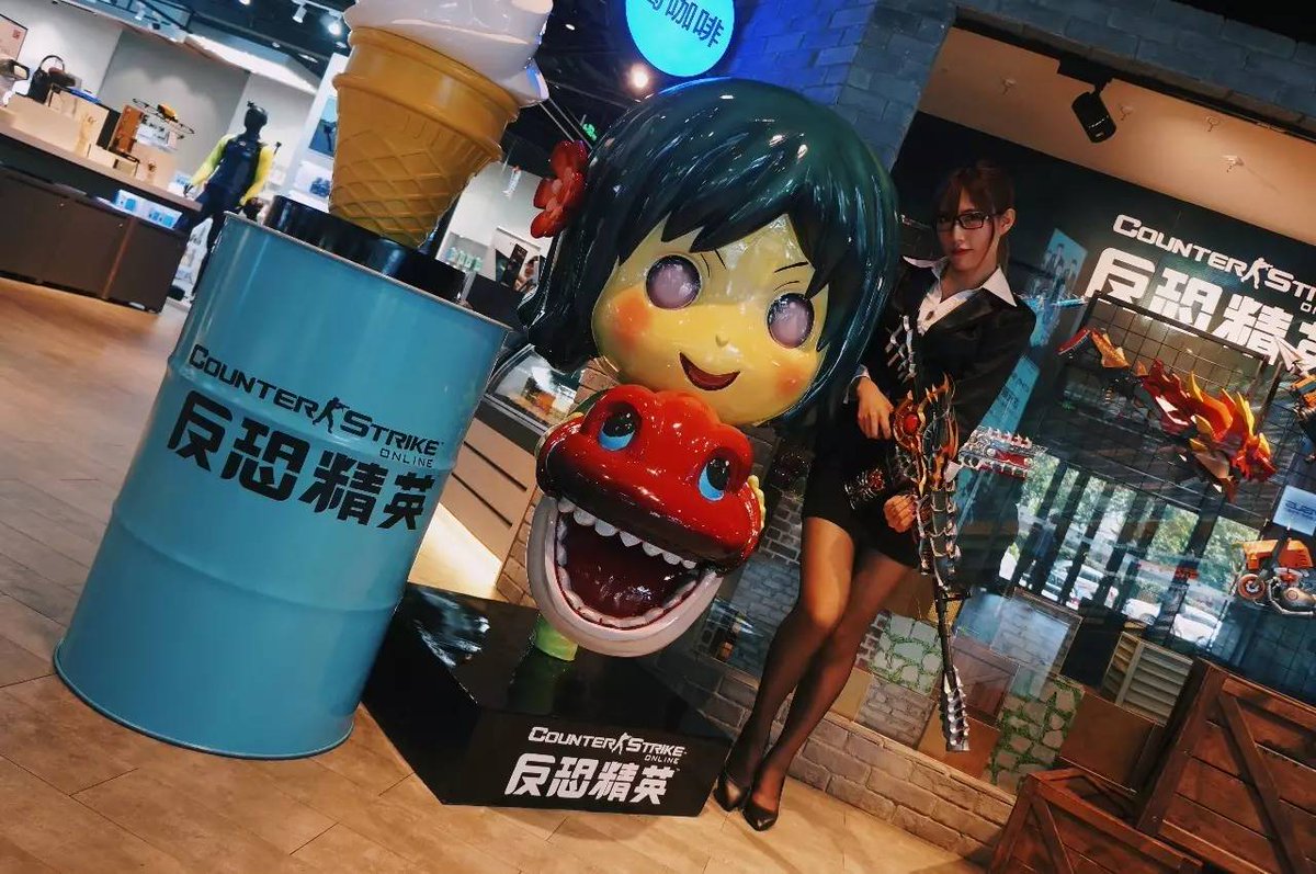 geulmto's tweet photo. Just had the most awesome time at today's anime convention!  Met amazing cosplayers, scored cool exclusive merch, and can't wait for next year. Who else was here https://t.co/wove6SpM1N