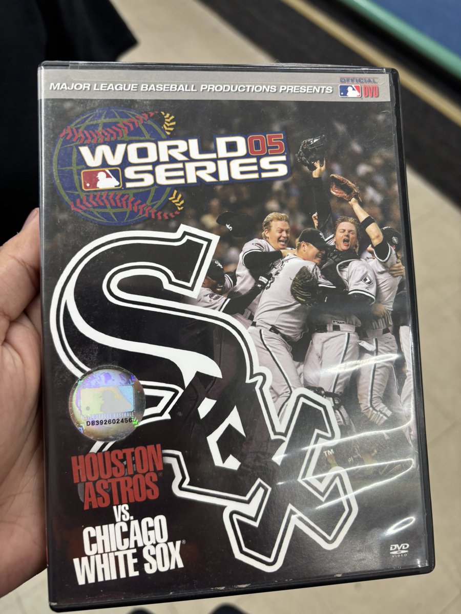 Julian4948's tweet photo. Just found this at the thrift store. Easily snatching this up lol like what the hell https://t.co/d3bbv4QJzz