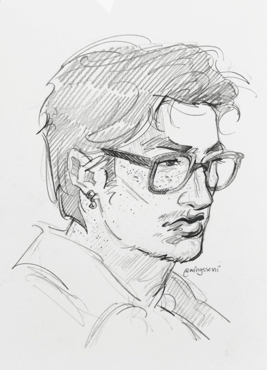 wingsseni's tweet photo. added freckles as a little treat for myself https://t.co/CPKhPjcxBg