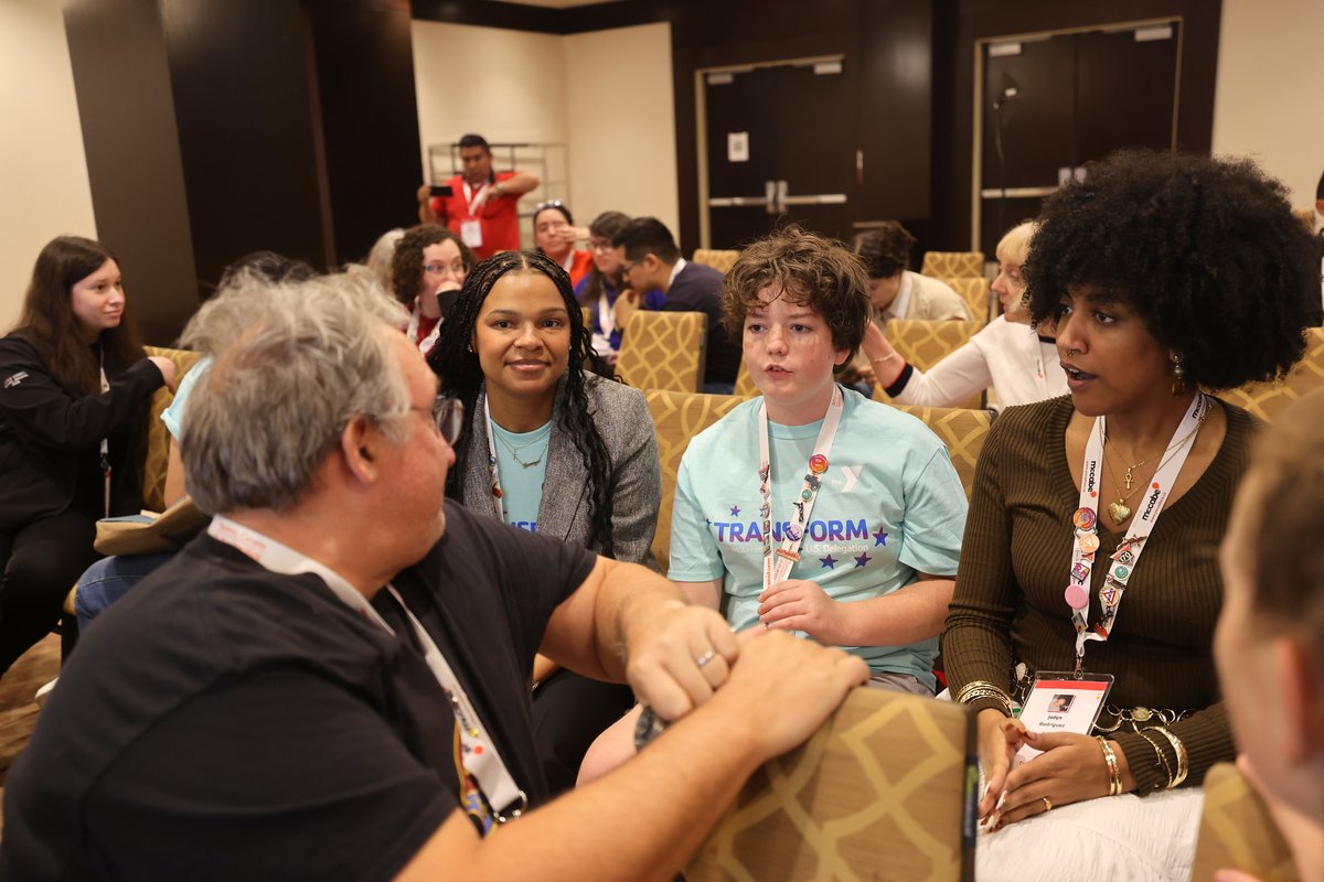 YMCA_Canada's tweet photo. Dr. Marie Wilson's keynote set the tone, then delegates gathered for our group photo and breakout sessions on youth employment, peacemaking, AI innovation &amp; more. We also celebrated 175 years of YMCA Canada with a ceremonial cake cutting! Then, Canada House Québec 🔥 https://t.co/VEfM3W2Xsa