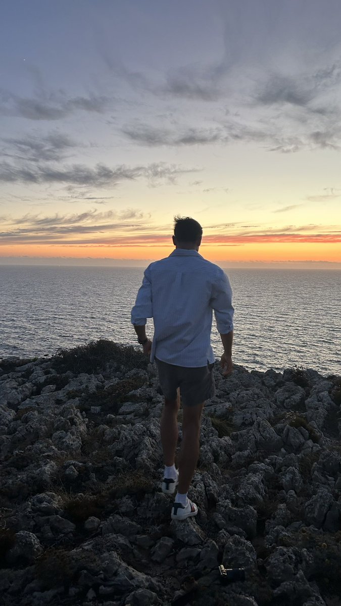 BeyhiveNY's tweet photo. portugal- you’re a beautiful country 🇵🇹 https://t.co/fnmqyJdj45