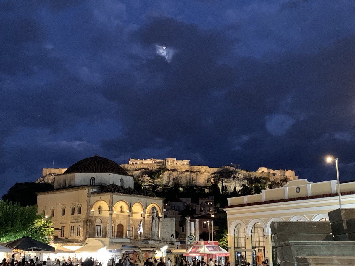 Tegapi1's tweet photo. La gran Atenas, Grecia❤️👌 https://t.co/zOUd3ZZvMw
