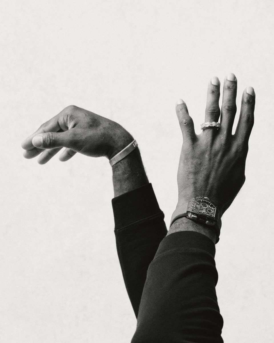 thisismarkc's tweet photo. since we talking lebron, shot by me https://t.co/1ATVWsKRZp