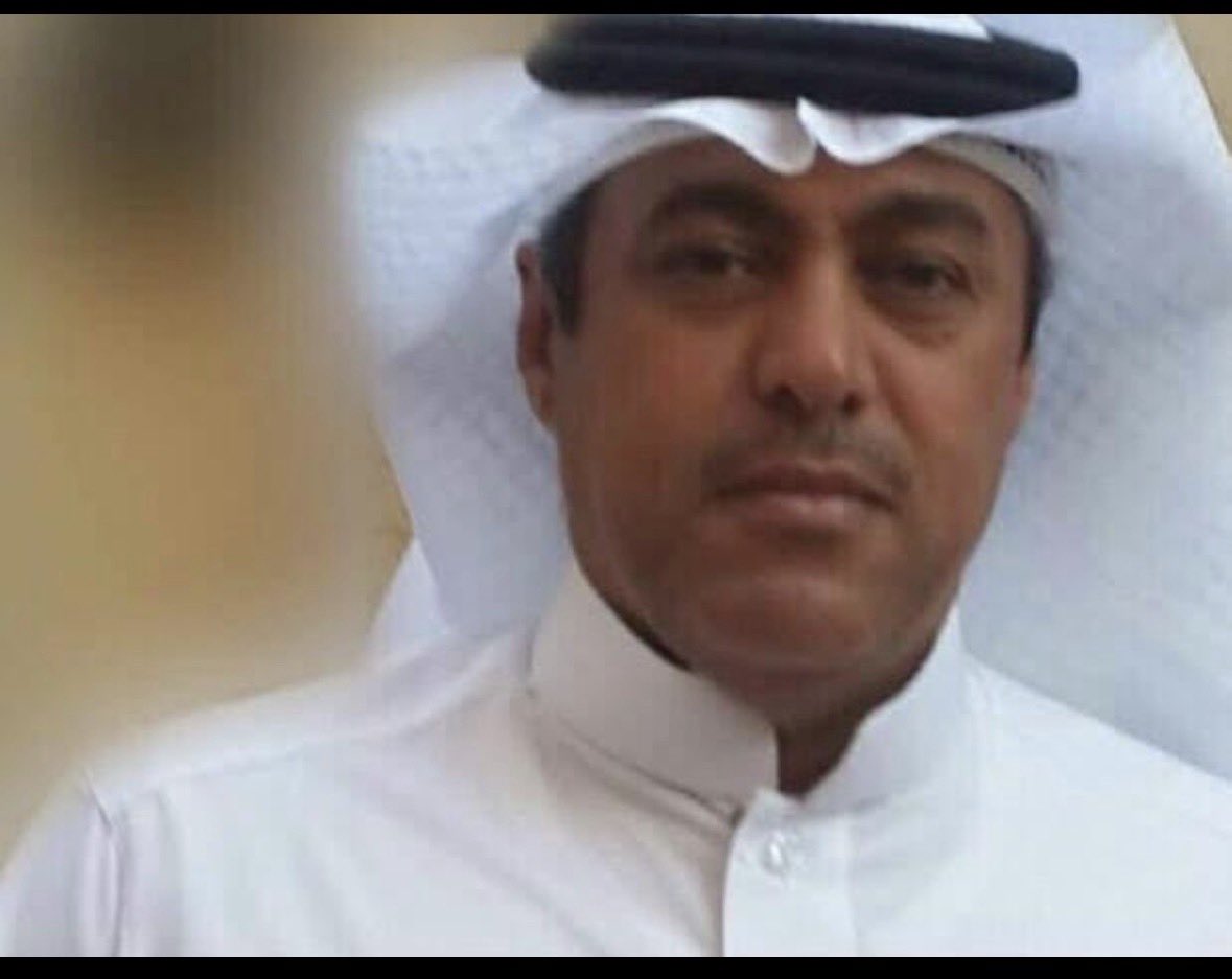 faisalfayadd's tweet photo. ياكبرك بعيني وياكثر القبول
يابو الكلام اللي ل علاّتي دوا
انا أشهد ان الشيب في وجهك يقول
"أنا الربيع اللي من الطيبه روى"
كل من سألني عنك من باب الفضول 
هذا اخوك ؟ أقول لا ، مالك لوا
هذا "ربيع القلب" في كل الفصول 
وهذا هو الفردوس والدنيا سوا https://t.co/u77Ocgt6hx
