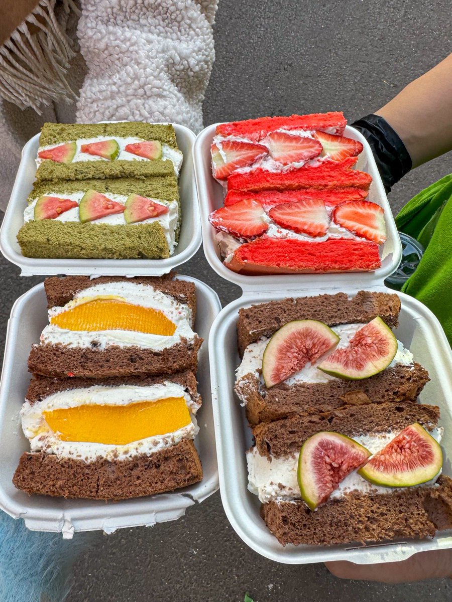 TarshaIbra41's tweet photo. New arrival! Cold brewed coffee + ready-to-eat sandwiches restocked today—perfect for your busy workday rush. Swing by our store now!， https://t.co/Rc6pgwVjFo