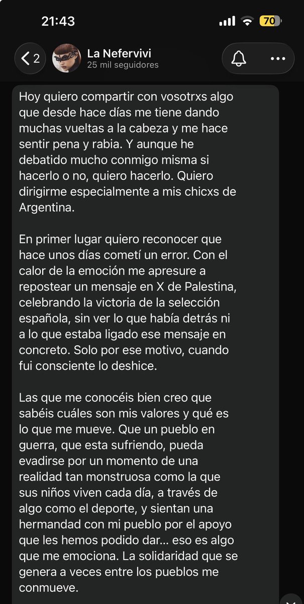 jlo_mlsb's tweet photo. TE AMO VIOLETA NO DEJES DE CALLAR BOCAS NUNCA https://t.co/obBp1MNmoa