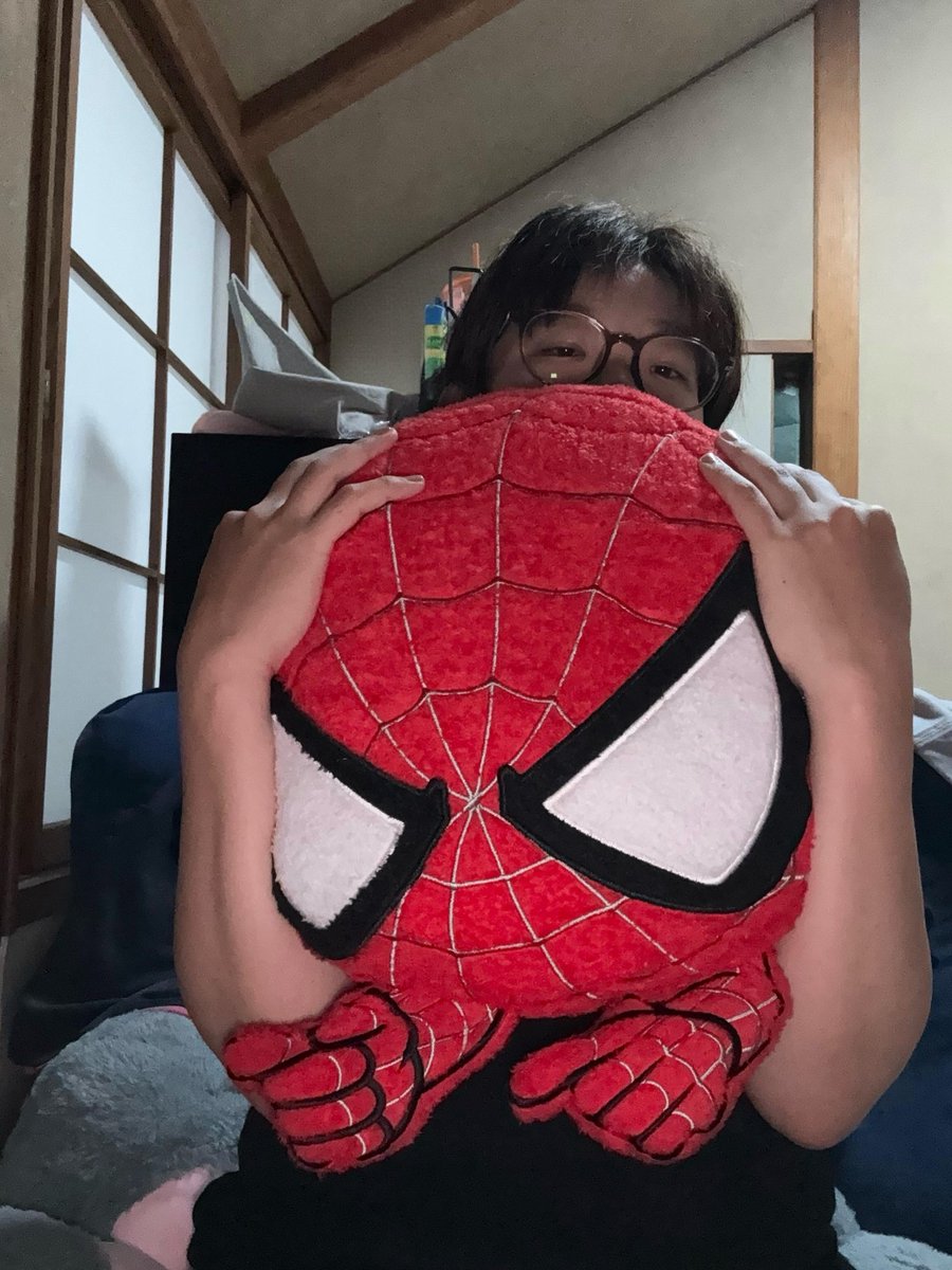 miwa_funada's tweet photo. スパイダーマン拝んで来た！
クッション気に入った☺️
 #MrsGreenApple
    #Brand new https://t.co/PY3d0BStIS