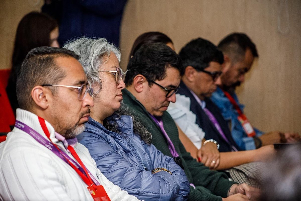 UBPDcolombia's tweet photo. @LuzJaForero @FestivalGabo @FundacionGabo "La búsqueda de personas dadas por desaparecidas no se construye únicamente desde las instituciones. También se fortalece con el conocimiento, la experiencia y la memoria que las familias y las comunidades han construido durante décadas". https://t.co/H1aQExG42p