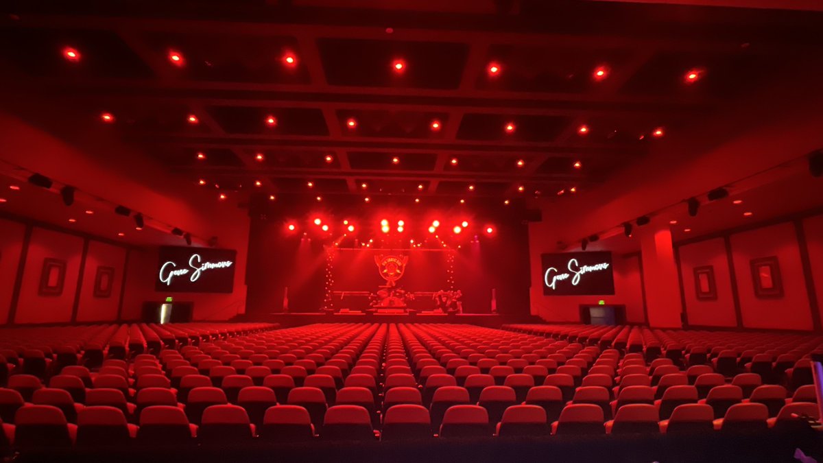 genesimmons's tweet photo. Playing here tonight. Right outside of Philly. Love doing this 🤟😎. https://t.co/9mVkAw5dn9
