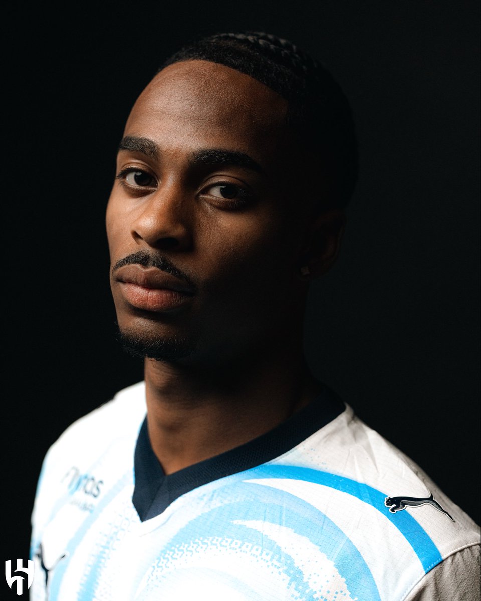 Alhilal_EN's tweet photo. He is here. He is bluuuuue 😮‍💨💙 https://t.co/Z7KRWiOGsZ