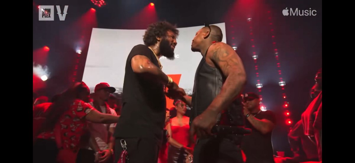 abraha_mikiele's tweet photo. iono how to describe it but the game &amp; yg had this energy #verzuz https://t.co/3yXVz0lZ4T
