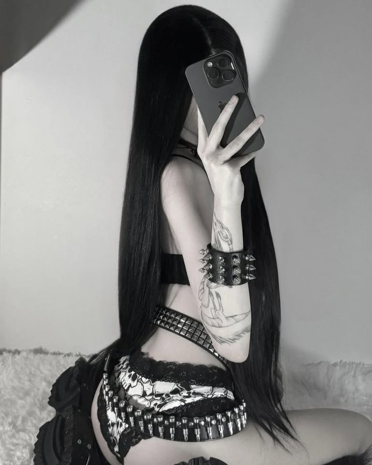 Inna🕷️ tweet media