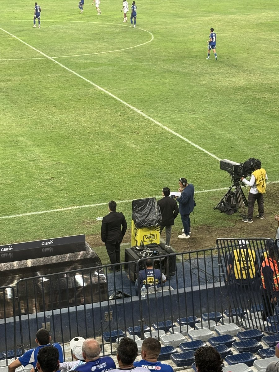 CuerdoGato's tweet photo. @justDant_ Nadie ha dicho NADA, el VAR NO ESTABA FUNCJONANDO AYER..!!! https://t.co/jpsSlflTGr