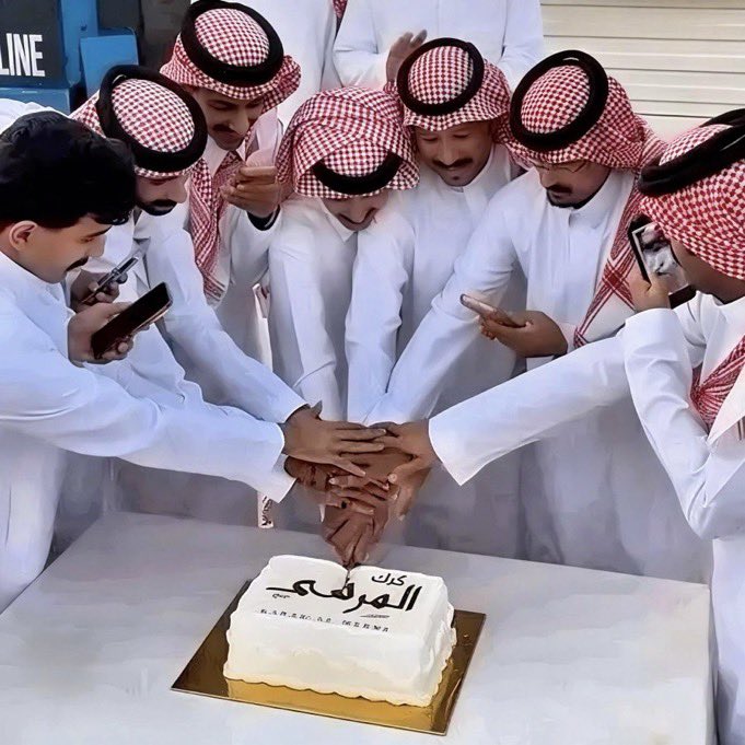 I36025189's tweet photo. #دخيل_الله_الحارثي
 عندما يرزقك الله بأصدقاء يفرحون بإنجازاتك وكأنها إنجازاتهم، فاعلم أنها نعمة عظيمة تستحق الشكر. فالصداقة الحقيقية ليست مجرد وجود، بل دعم صادق، وفرح من القلب، وسند في كل خطوة. الحمد لله على هذه النعم
شكرا لكم علي الحضور https://t.co/SUAZGj51JA