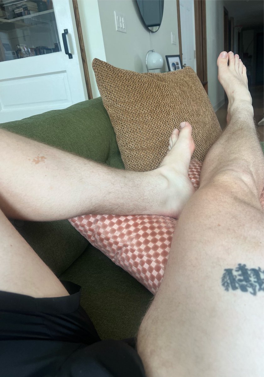 yoursockbf's tweet photo. you can’t service me in person so you’ll have to get creative…links in my bio https://t.co/DiVuSYmsS1
