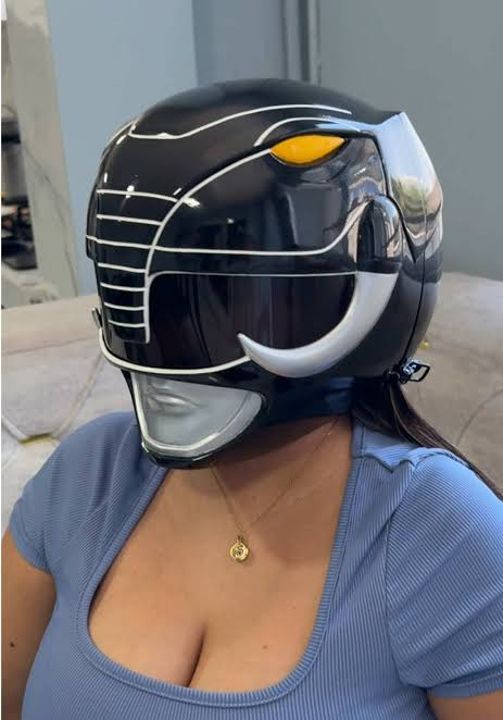 LgrimasdeLiber1's tweet photo. El casco de Roro para la velada del año 6 https://t.co/fp5JUp3aZY