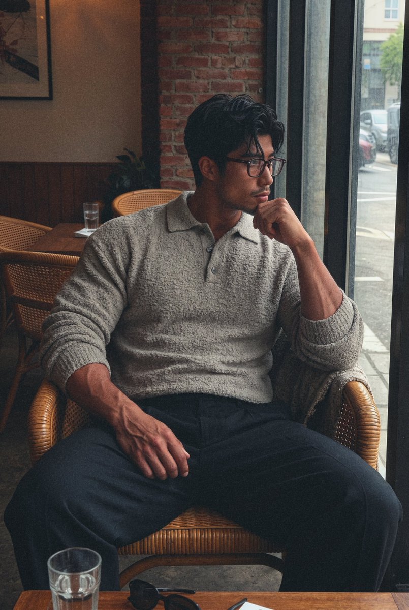 ryuhayato_'s tweet photo. Quiet coffee. Heavy thoughts. Don’t stare too long. 😏☕️ https://t.co/peFSBt7jhM