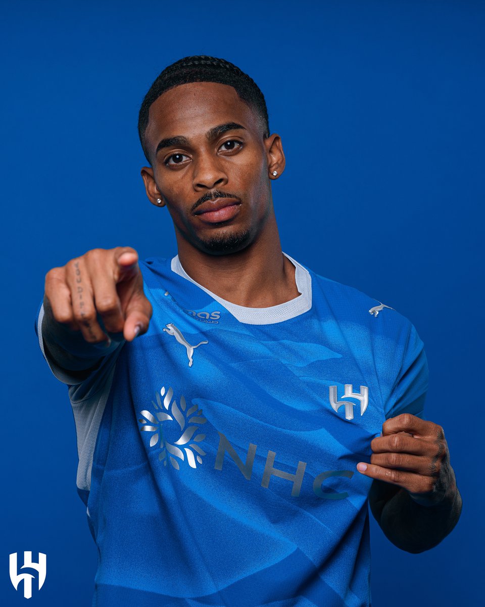 Alhilal_FC's tweet photo. الأزرق للمجد.. والأبيض للفخامة 💙🤍