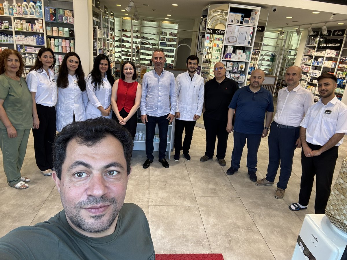 mucahity's tweet photo. Azerbaycan’a gelip de ,
💊AVİS APTEK💊leri ziyaret etmeden gitmek olmazdı.
Tüm Avis Aptek yöneticilerine
 ve çalışanlarına ülkeye 🇦🇿
ve Azerbaycan halkına hizmetlerinden dolayı mesleğimimiz 💊ve sektörümüz adına teşekkürler.🙏 https://t.co/ZU9VOaZEwE