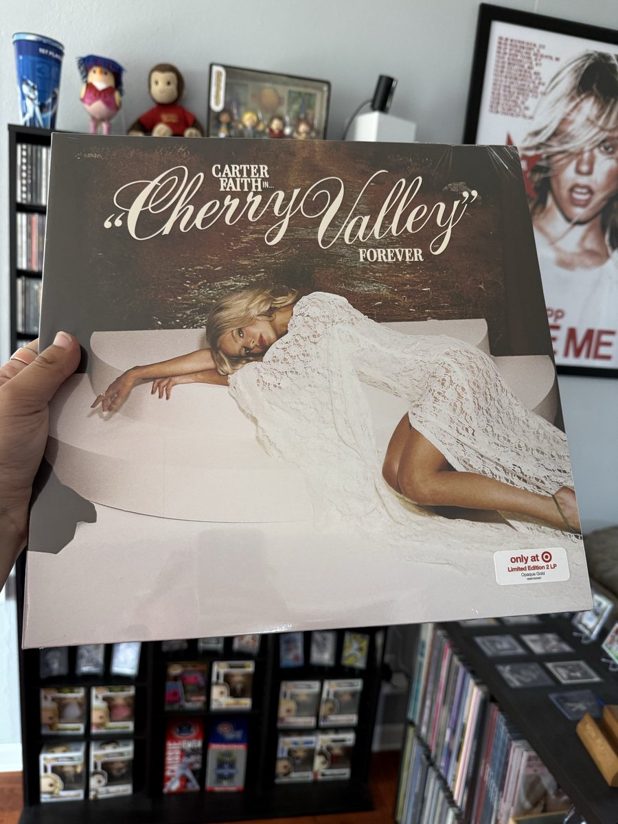 iglytmhr's tweet photo. got my target copy! @carterxfaith https://t.co/iivDqI0aBC