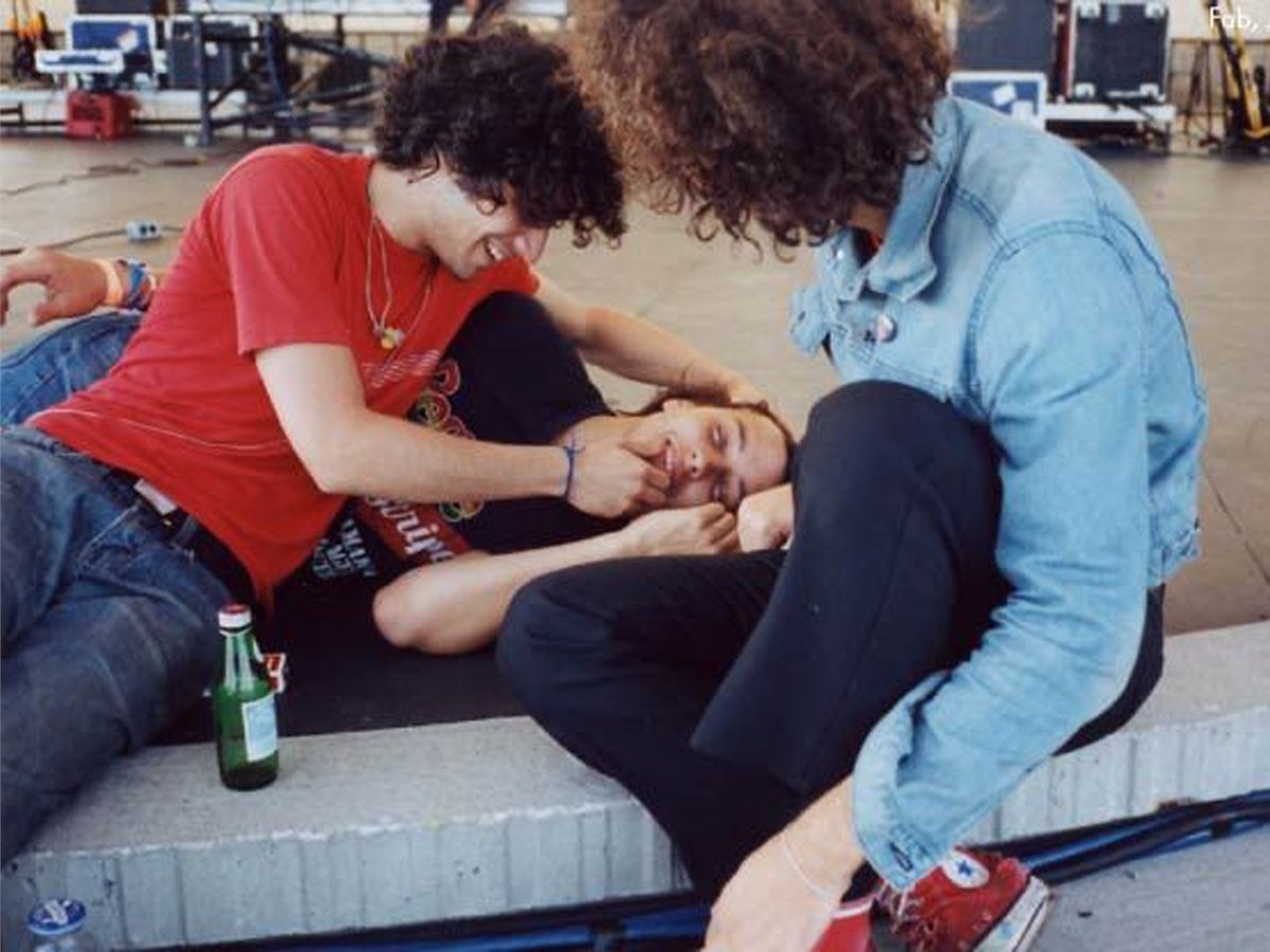 PigsAndPlans's tweet photo. The Strokes, circa 2001.⁠
⁠
Their seventh studio album 'Reality Awaits' is out now. https://t.co/DGBfOCFyr0