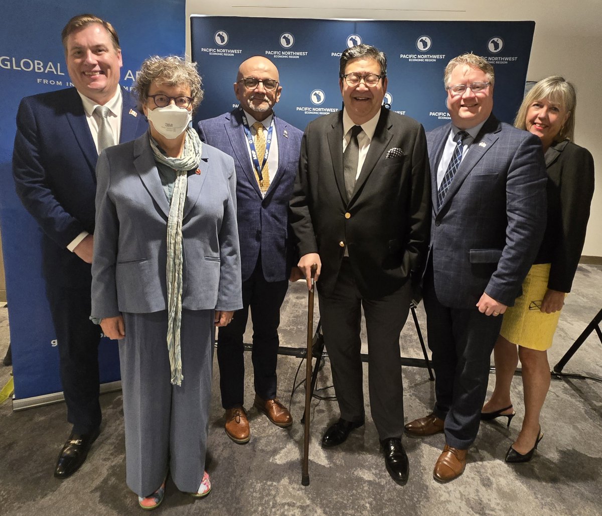 ParlDiplomacy's tweet photo. #CEUS met with Washington State Lieutenant Governor @LtGovDennyHeck, @CanadaWestFdn CEO Gary Mar, and Consul General of Canada in Seattle @CanCGSeattle Craig Weichel to discuss bilateral relations, trade, and shared regional interests https://t.co/tw5Tov70zC
