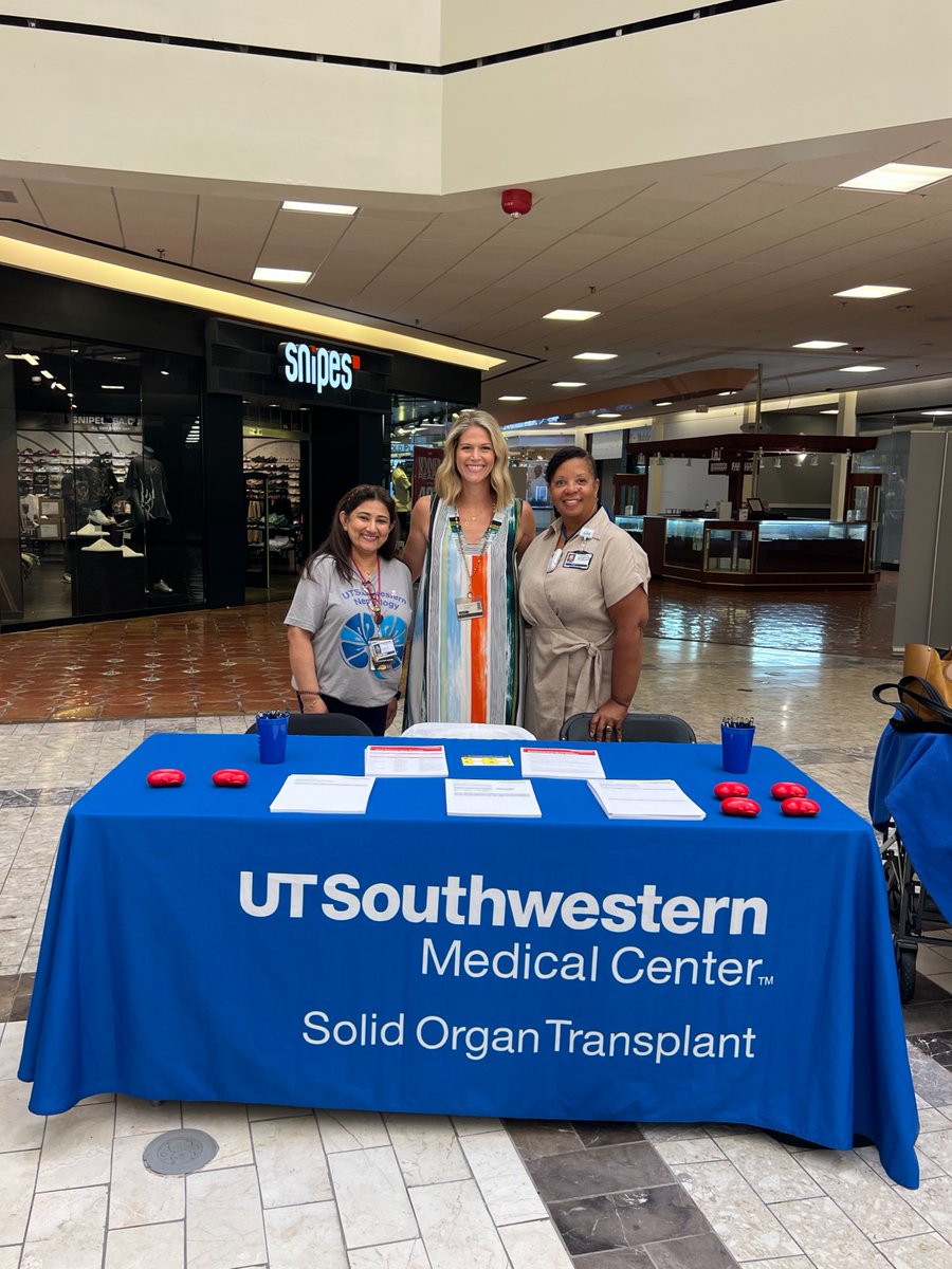 utswtransplant's tweet photo. Our Solid Organ Transplant team was proud to represent UT Southwestern at the RedBird Community Health Fair, connecting with community members and supporting access to preventive care. https://t.co/i1kSkBx9ny