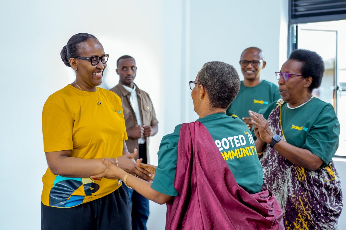 gmukabalisa's tweet photo. 𝐅𝐢𝐫𝐬𝐭 𝐋𝐚𝐝𝐲: 𝐎𝐩𝐩𝐨𝐫𝐭𝐮𝐧𝐢𝐭𝐢𝐞𝐬 ����𝐡𝐨𝐮𝐥𝐝 𝐧𝐨𝐭 𝐛𝐞 𝐥𝐢𝐦𝐢𝐭𝐞𝐝 𝐛𝐲 𝐰𝐡𝐞𝐫𝐞 𝐚 𝐜𝐡𝐢𝐥𝐝 𝐢𝐬 𝐛𝐨𝐫𝐧

✅First Lady Jeannette Kagame said no child, wherever they live, should ever feel that opportunities are reserved for only a few because talent does not choose where someone is born.

✅She said this as she inaugurated the first Imbuto Hub in Nyamata, Bugesera District, on Friday, July 24.

✅The community centre is the first in a planned nationwide network of Imbuto Hubs that will provide integrated education, health, vocational training, digital skills and family support services for children, young people and families across the country.

✅Speaking at the launch, the First Lady said the initiative is built on the belief that every individual has the potential to succeed when given the right opportunities, support and values.

✅The First Lady said the launch of the Imbuto Hub marks a new chapter for the Imbuto Foundation after 25 years of investing in education, health and youth empowerment.

✅She noted that the organisation is now bringing its programmes together in community-based centres that can support people throughout different stages of life.

✅Reflecting on Imbuto Foundation's journey, the First Lady said its greatest achievements are measured not by infrastructure but by the lives that have been transformed through education, mentorship and opportunities.

https://t.co/wjYt7lqkFL