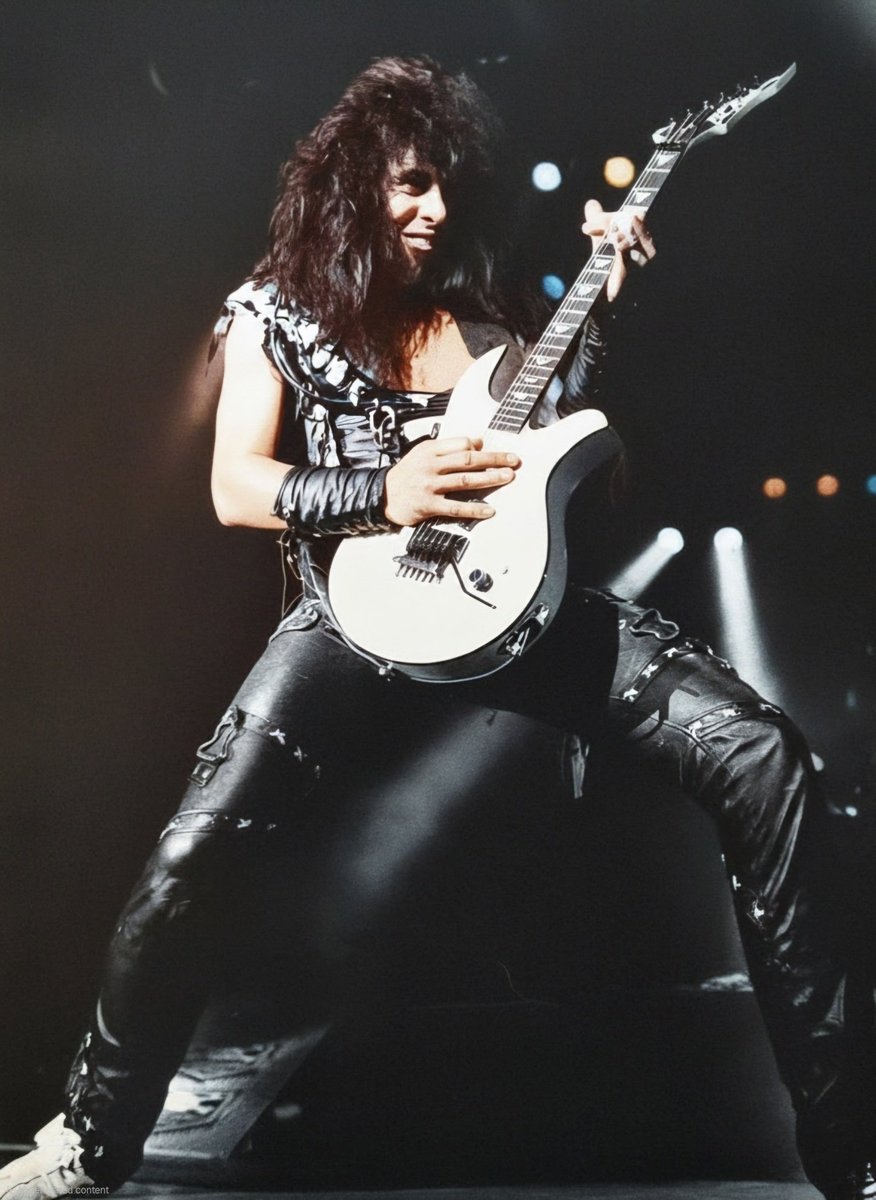WaspFanClub's tweet photo. The one and only, Randy Piper of W.A.S.P. in action
#RandyPiper #wasp #ClassicWASP #OriginalWASP @WASPOfficial https://t.co/ZvTFPclJBA