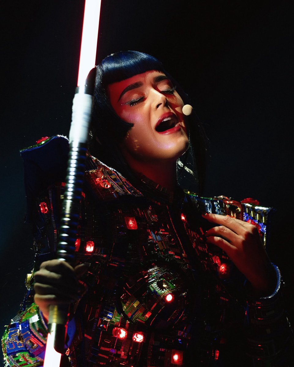 kperrystats's tweet photo. .@KatyPerry’s “The Lifetimes Tour” sold 1,058,950 tickets, grossing $134,158,672 across 91 dates in 23 countries, according to @MusicWeek. https://t.co/gSMk0KMW9R