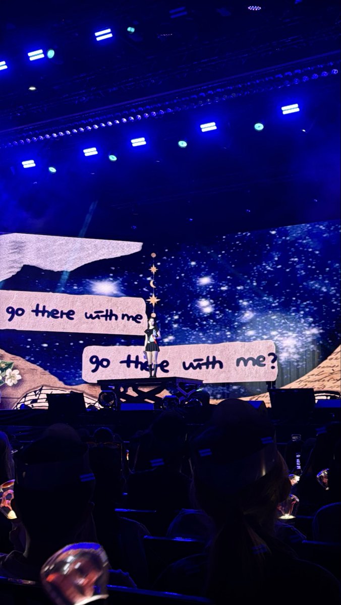 jaerenes's tweet photo. still jet lagged and so much happened for me to get here but i’m so thankful for getting to see irene in bangkok and experiencing an unforgettable night. she is truly an angel and an amazing performer. this was a once in a lifetime experience i couldn’t miss. https://t.co/jSSElx1PJU